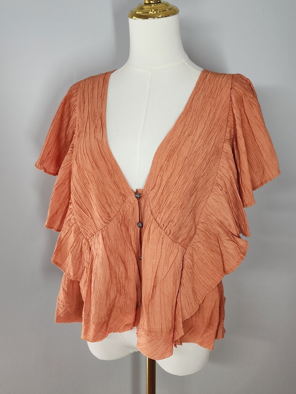Anthropologie Flutter-Sleeve Blouse Textured Crinkle Deep V-Neck Size M